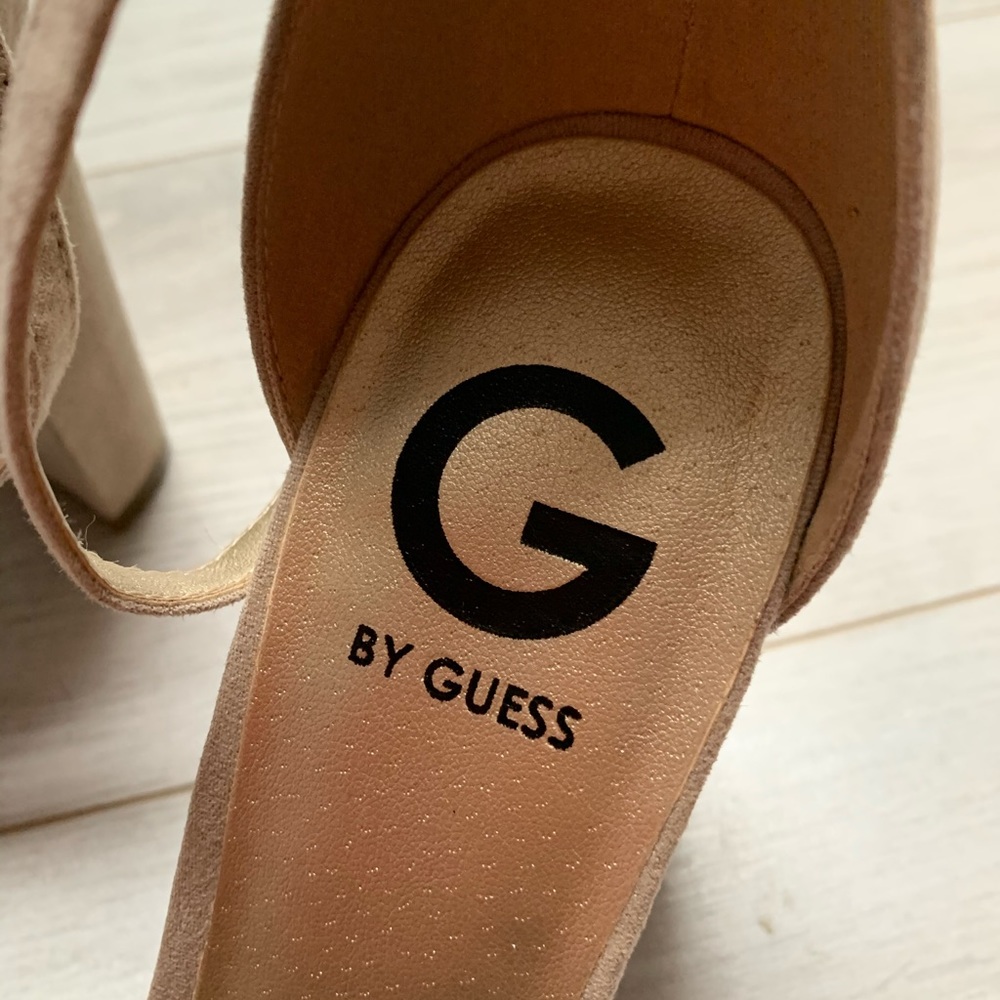 GUESS Heeled Sandals Suede Nude size 8